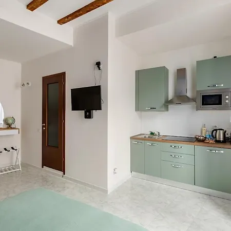 Lecco's Heart! Centro - A Due Passi Dal - Moderno E Luminoso Appartement