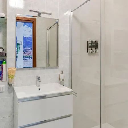 Lecco's Heart! Centro - A Due Passi Dal - Moderno E Luminoso Appartement Lecco